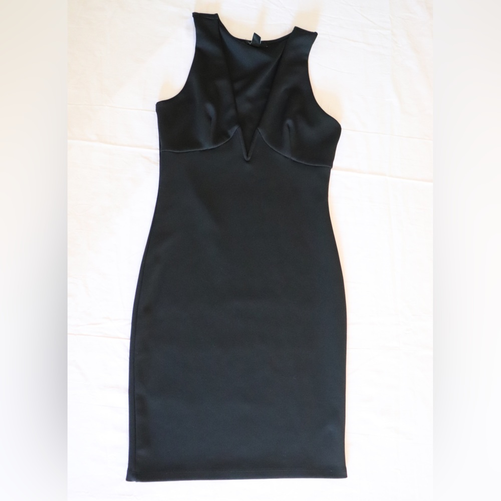Forever 21 V-Neck Bodycon Dress Black Size M